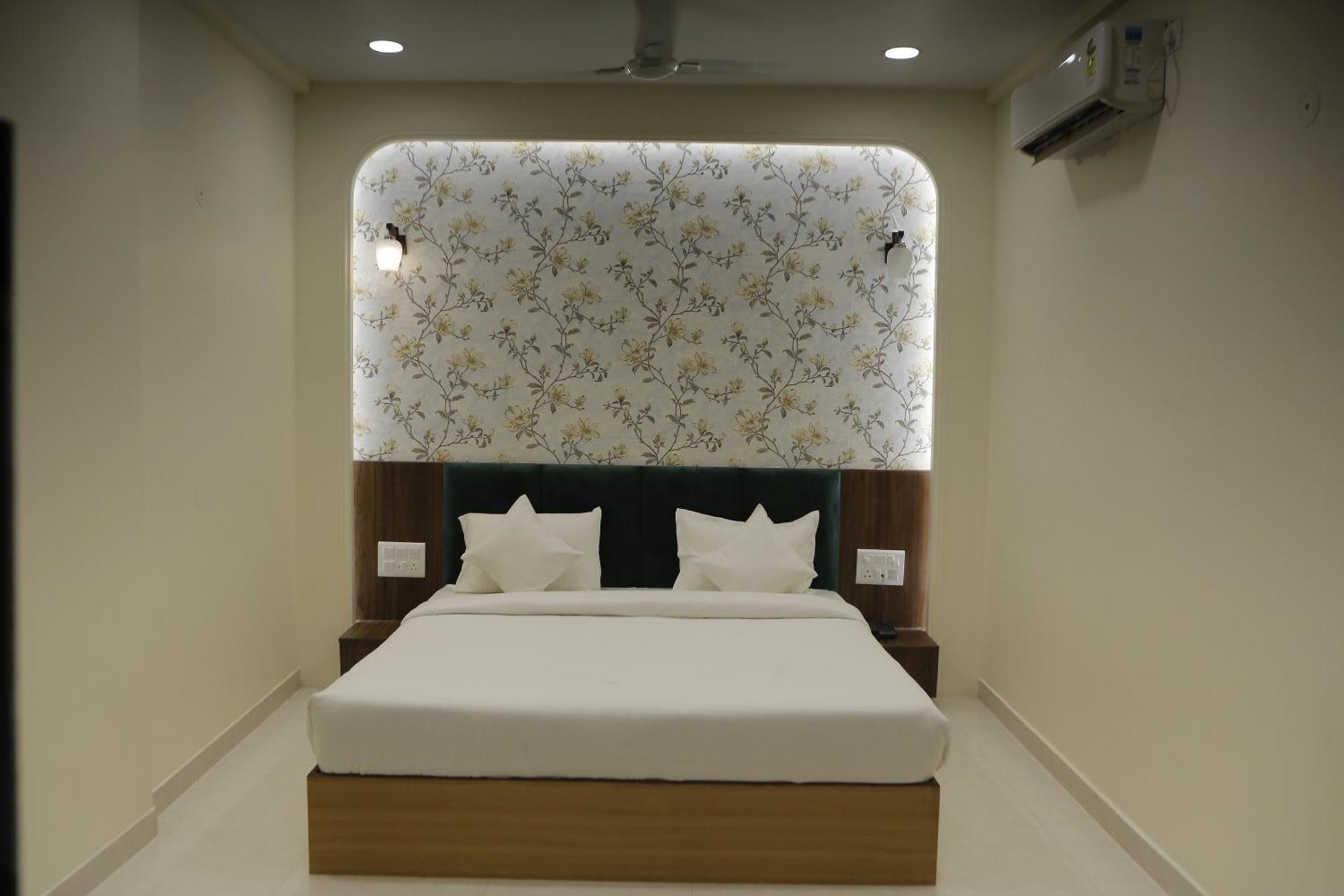 The Blue Vista Otel Greater Noida Dış mekan fotoğraf